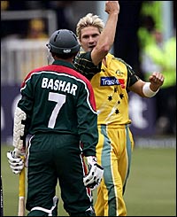 Habibul Bashar departs to leave Bangladesh 57-4