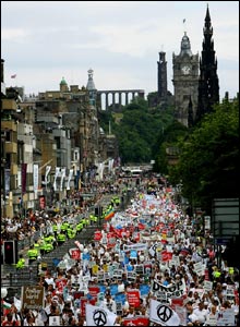 March goes down Princes Street