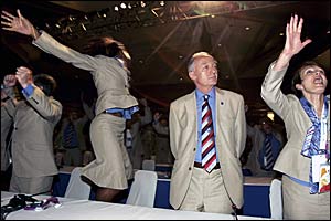 The London bid team, Denise Lewis (second left), mayor Ken Livingstone and Secretary of State for Culture, Media and Sport Tessa Jowell celebrate