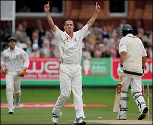Simon Jones celebrates bowling out Jason Gillespie
