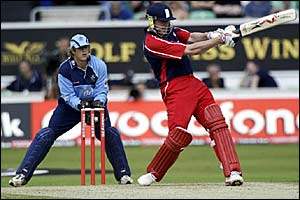 Andrew Flintoff strokes another boundary