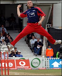 Andrew Flintoff bowls Mark Ramprakash