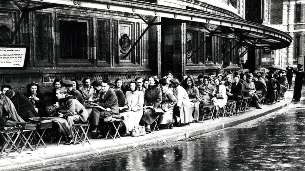 Prommers queue outside the Royal Albert Hall, 1945