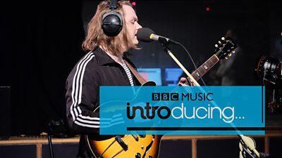 WATCH // Lewis Capaldi in session for BBC Music Introducing