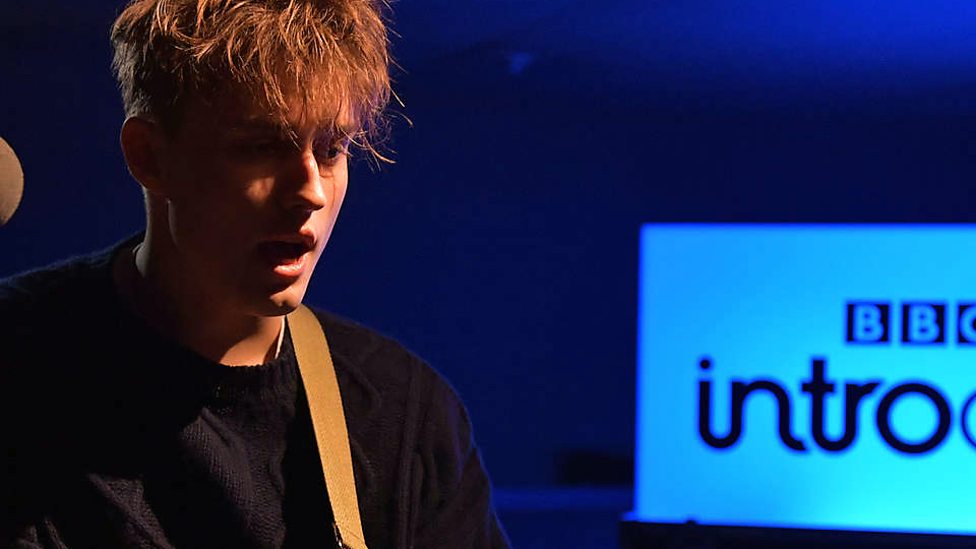 WATCH // Sam Fender in session for BBC Music Introducing