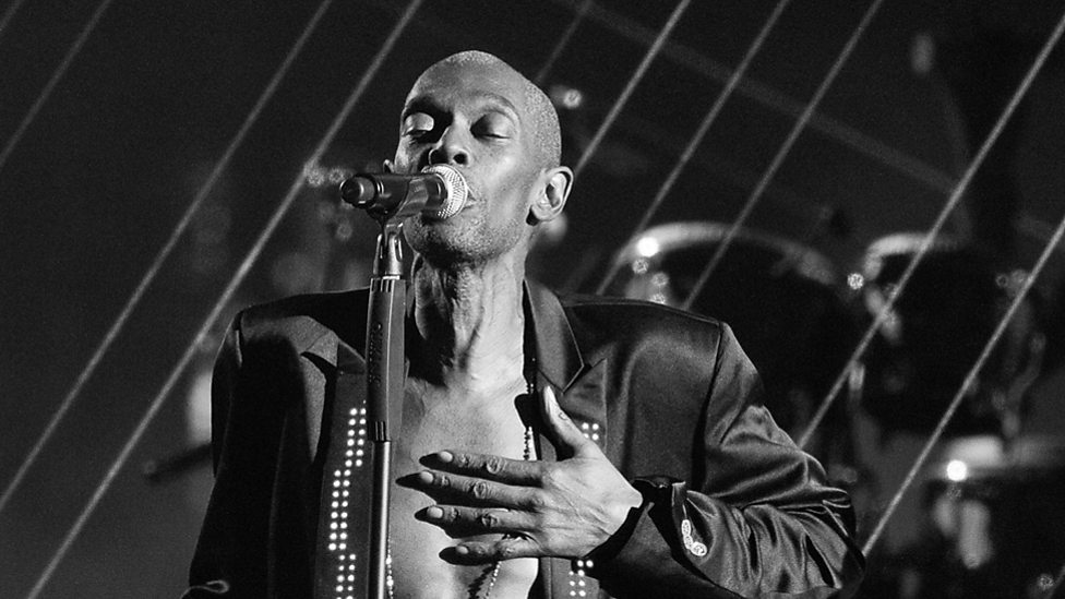 Faithless just played Insomnia at the BBC Music Awards 2015… and everyone went wild