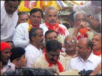 नरेंद्र मोदी