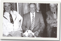 Erwyd Howells, Capel Madog; Huw Owen, Tregaorn; a Huw Jones, Blaencwm