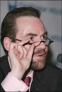 تيموتی گارتن اش - Photo by Paul Ashby