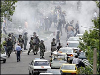 Protestocular ve polis