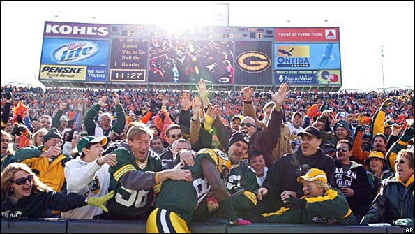 lambeau_ap595.jpg