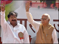 वैंकया और आडवाणी