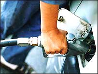 يک جايگاه عرضه سوخت در تهران