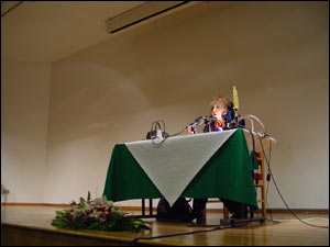 سيمين بهبهانی