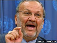 منوچهر متکی