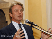 د فرانسې د بهرنيو چارو وزير برنارډ کوچنر 