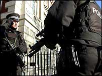 Segurança foi intensificada em Londres para chegada de Bush