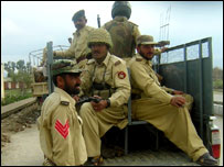 اہلکار (فائل فوٹو)