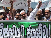 Pro-government Muslims in Colombo protesting against 'attacks on Muslimns' (photo: Elmo Fernando)