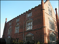 Roos Hall