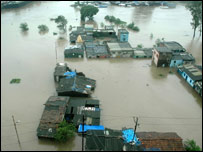 موسلادھار بارش 