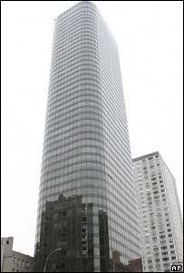 मैनहट्टन की वह इमारत जिससे मोरेनो गिरा