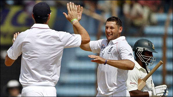 Tim Bresnan takes a wicket
