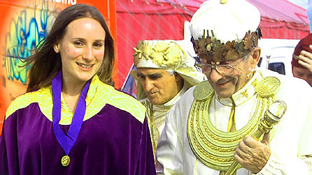 Sian Melangell Dafydd gyda Selwyn Iolen