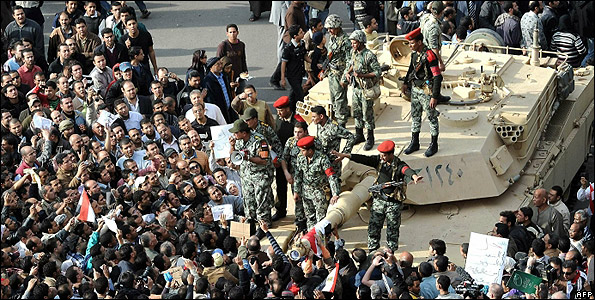 Egyptian tank/demonstrators in Tahrir Square, Cairo, 30 Jan 11
