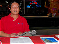 Paul Phú Lê, nhân viên bán bảo hiểm