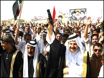 Anayasa taslağını protesto eden Sünniler