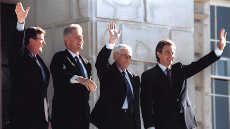The path to peace in Northern Ireland: L-R David Trimble (Ulster Unionist), President Bill Clinton, Seamus Mallon (SDLP) and Prime Minister Tony Blair ©BBC