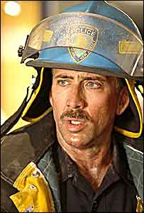 نیکلاس کیج در نقش جان مک لاگلین در نمایی از فیلم