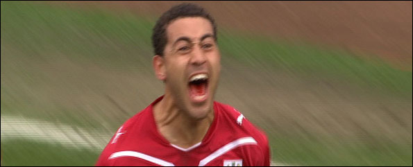 Lewin Nyatanga celebrates scoring against Newcastle
