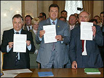 Віктор Янукович планує повернутися у крісло прем'єр-міністра