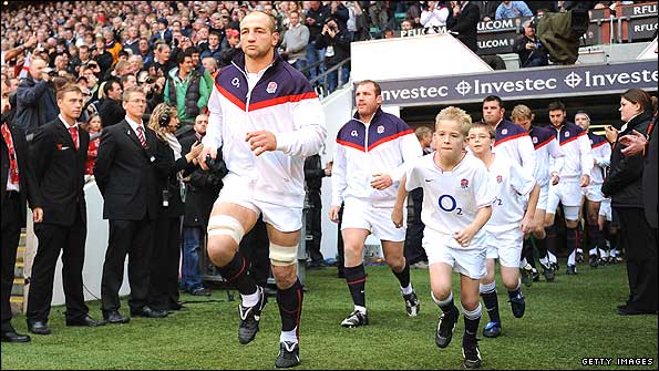 Steve Borthwick leads out England at Twickenham for last November's Test against New Zealand.jpg