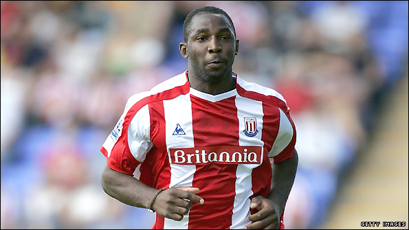 Vincent Pericard in action for Stoke