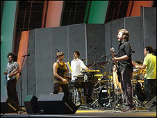 Los Amigos Invisibes / Foto cortesía de Los Amigos Invisibes