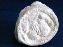 Pečetidlo s motivem ženského přirození