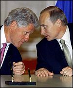 Prezident Clinton i prezident Putin podporují změnu režimu