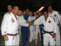 Carlos Santos e seus alunos