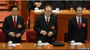 胡锦涛、江泽民和温家宝在十八大中