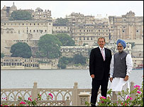 टोनी ब्लेयर और मनमोहन सिंह उदयपुर में