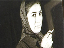 "فروغ فرخزاد" در نمایی از فیلم "جام جان" بهکارگردانی "ناصر صفاریان"