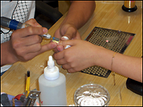 Bên trong tiệm làm móng tay