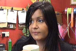 Lisa may have green fingers but she hates her grubby nails.