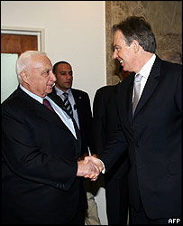 Tony Blair e Ariel Sharon