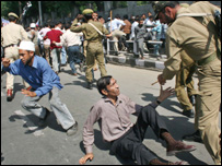 कश्मीर में प्रदर्शन