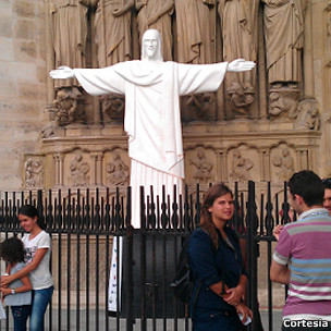 Cristo em Notre Dame/Cortesia
