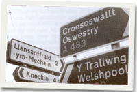 Arwyddion ddwyieithog groesffordd Llanymynech